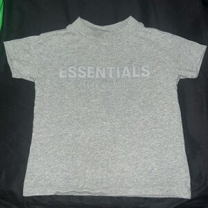 Essentials t-shirt